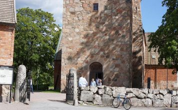 Vaksala kyrka